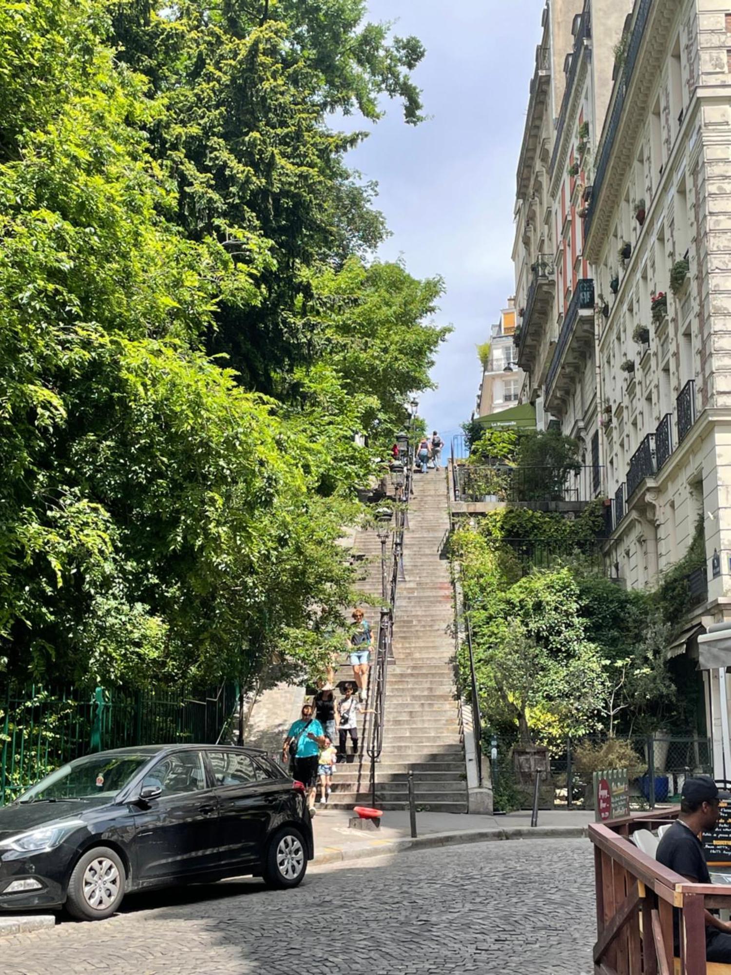 Appartamento Au Bas De Montmartre ! Parigi Esterno foto